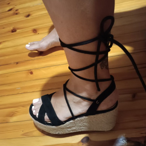 Platform sandals size 40 like new, black