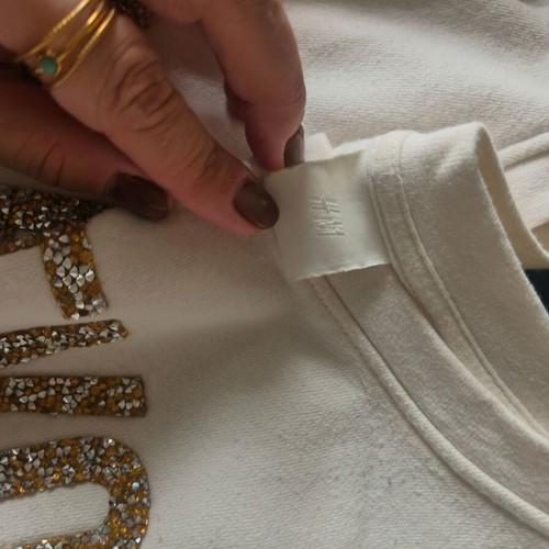Sweatshirt with rhinestones like new