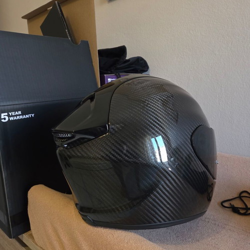 Scorpion EXO 1400 EVO II Carbon helmet like new with 2 visors