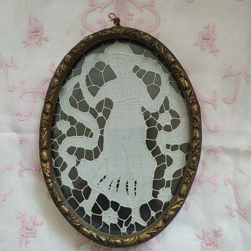 Vintage cutwork embroidery in frame like new