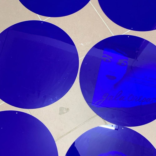 6 Blue Plexiglass Circles Like New, Diameter 50 cm