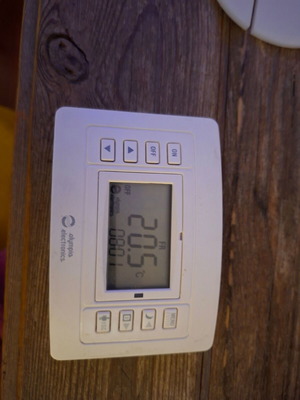 Olympia room thermostat like new