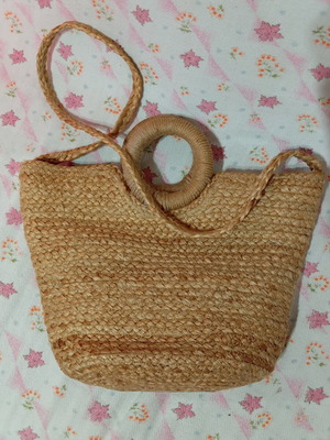 Zara straw shoulder bag like new, beige