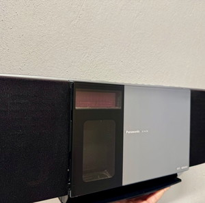 Panasonic SC-HC30 Compact Stereo System