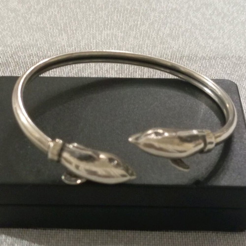 Silver bracelet cuff 925 like new