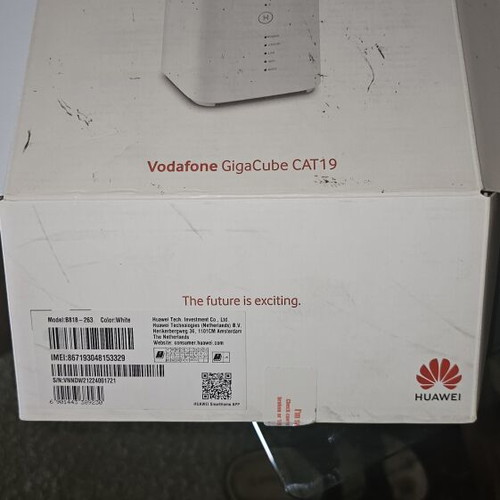 Huawei 4G modem router like new with strong antenna for indoor use