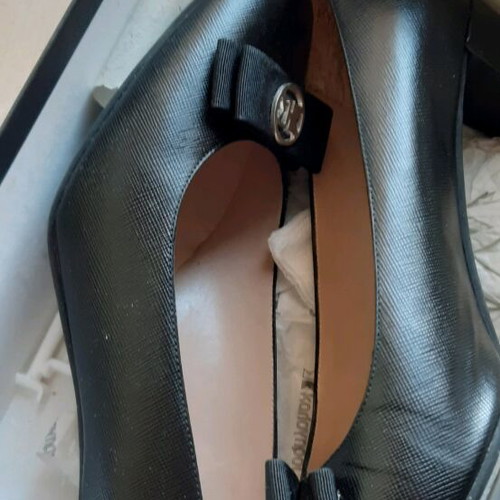 Kalogiropou black pumps like new, size 37