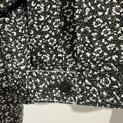 Levi's jacket size M new, crop thin denim, black and white