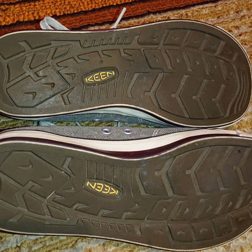 Keen sports sneakers like new, size 39-39.5