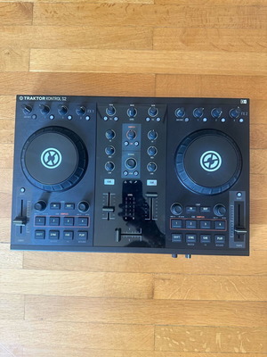 Traktor Kontrol S2 σαν καινούργιο