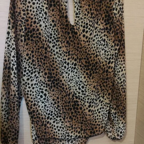 Leopard blouse like new, size S, black and brown