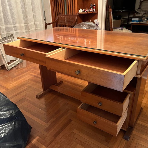 Solid wood desk from African walnut like new with glass top 120x60