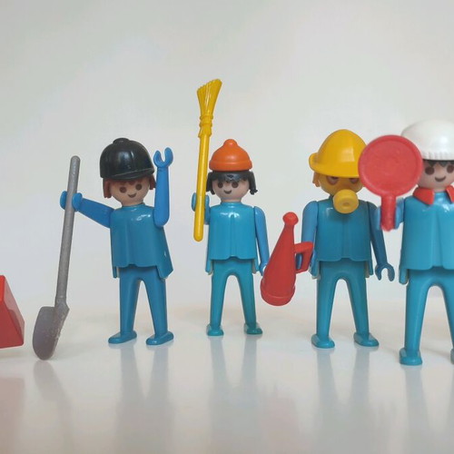Playmobil firefighters, traffic police and paramedics figures like new, 80s-90s