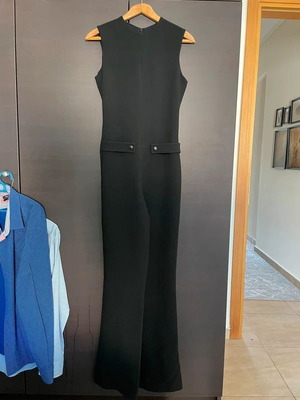 Black Zara Medium One-Piece New Sleeveless with Zipper