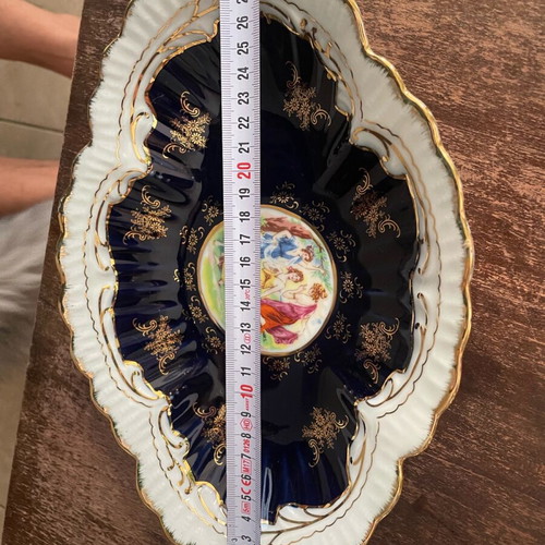 Decorative platter like new