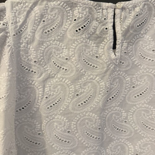 Peppercorn White Blouse L with Paisley Cutwork Embroidery like new