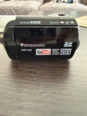 Panasonic SDR-S26 video camera with 70x optical zoom
