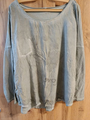 Women's blouse like new, gray, size XXL