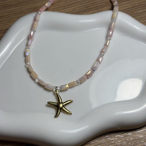 Handmade necklace new, gold color