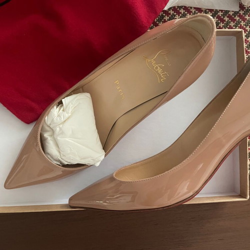 Louboutin nude pumps size 37.5 like new