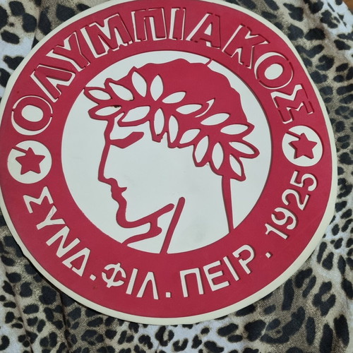 Olympiakos emblem like new