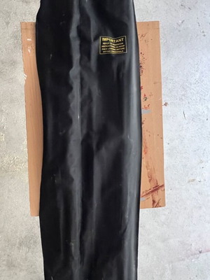 Land Rover Freelander Roof Bars like new with case