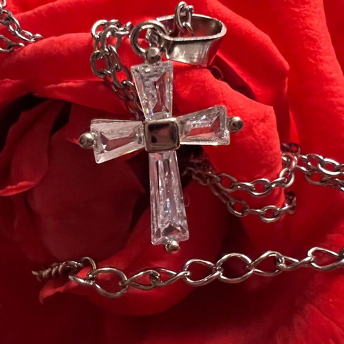 Cross with synthetic zircon small with chain new, steel