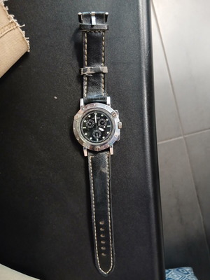 Ρολόι Cartier μεταχειρισμένο, μαύρο δερμάτινο λουράκι
