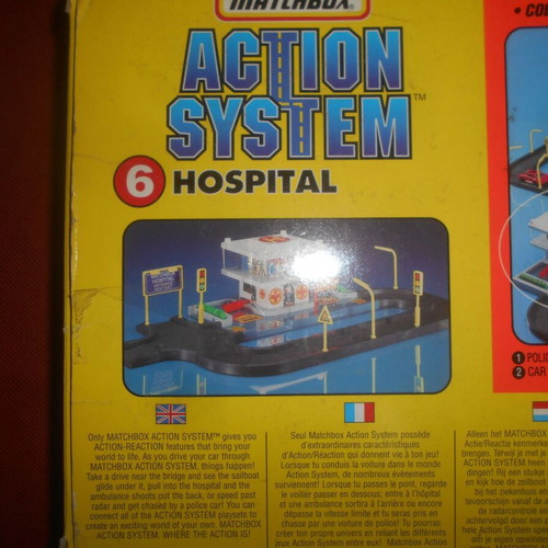 Matchbox Action System Hospital vintage toy 1996, like new