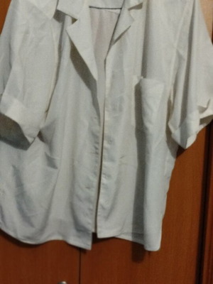 White shirt 5XL like new, missing buttons