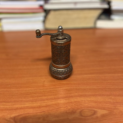 Bronze decorative mill used