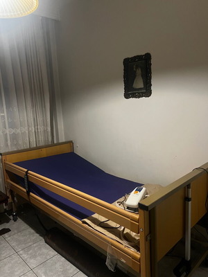 Electric hospital bed with wooden frame, like new