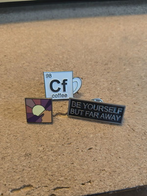Pins set of 3, excellent condition, multicolor
