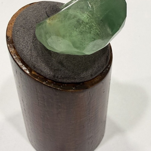 Ring with solid green fluorite, new