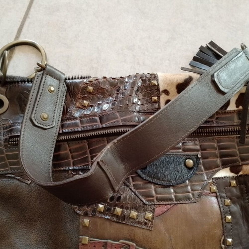 Bruno Amaranti large leather shoulder bag like new, beige brown