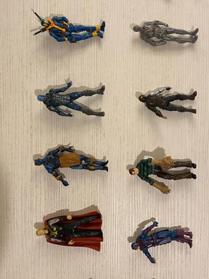 Hasbro Marvel Legends 12 figures like new