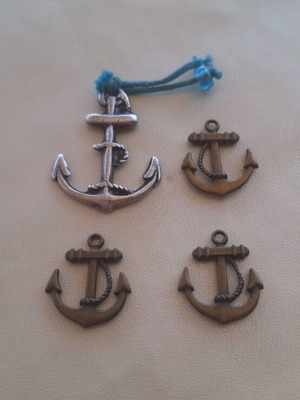Set of 4 anchor charms for crafts