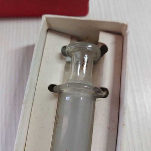 Glass syringe 5cc from the 1960s like new