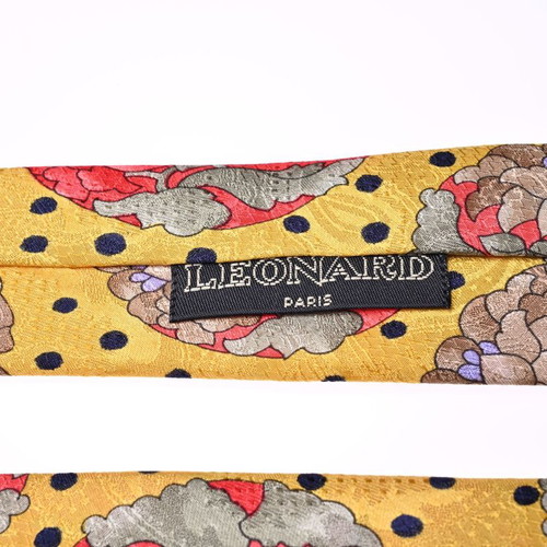Leonard Paris tie like new, 100% silk, yellow multicolor