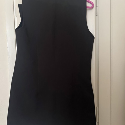 Black women's long vest Medium size like new with pockets