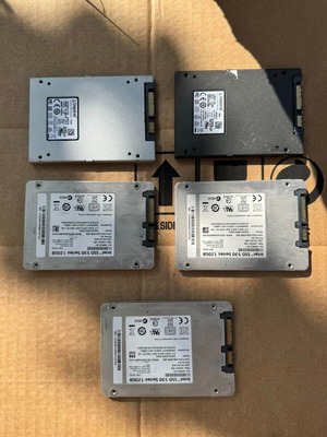 SSD 2.5" 120GB πακέτο 5 τεμαχίων, σαν καινούργιο, Intel και Kingston