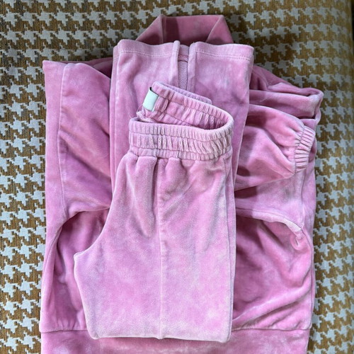 Alice tracksuit set for 6/7 years old like new