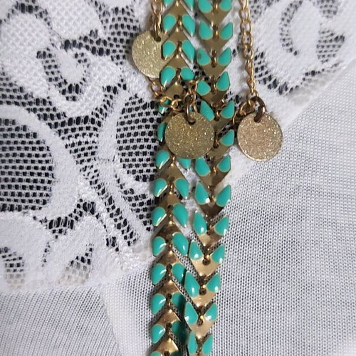 Choker necklaces like new, set of 3 pieces