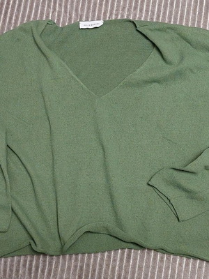Knitted women's sweater new, spring, green, one size