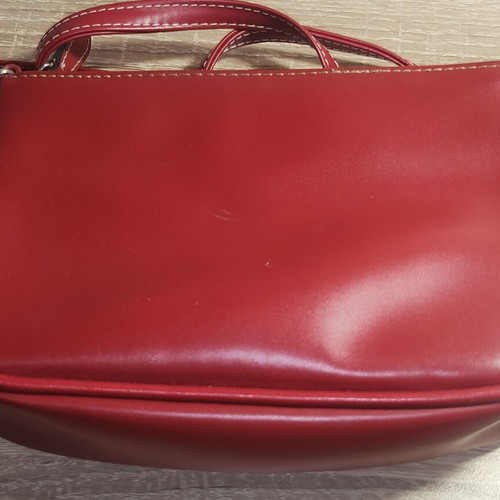 Leather red shoulder bag with tulip embroidery used