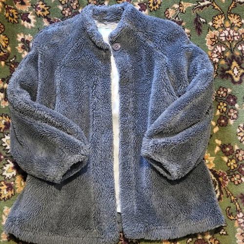 Vintage gray fur coat like new, with pockets and belt loops