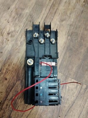 Mercedes E-Class W211 fuse box 2115452301