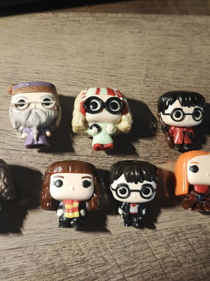 Harry Potter figures new condition