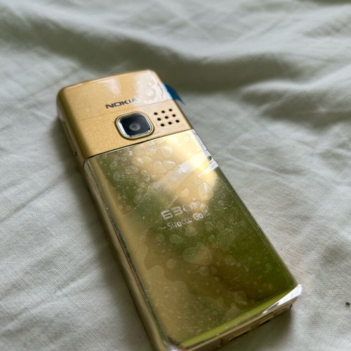 Nokia 6300 gold like new