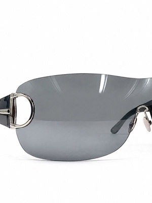 Gucci sunglasses new with grey mirror mask and extra grey degrade mask